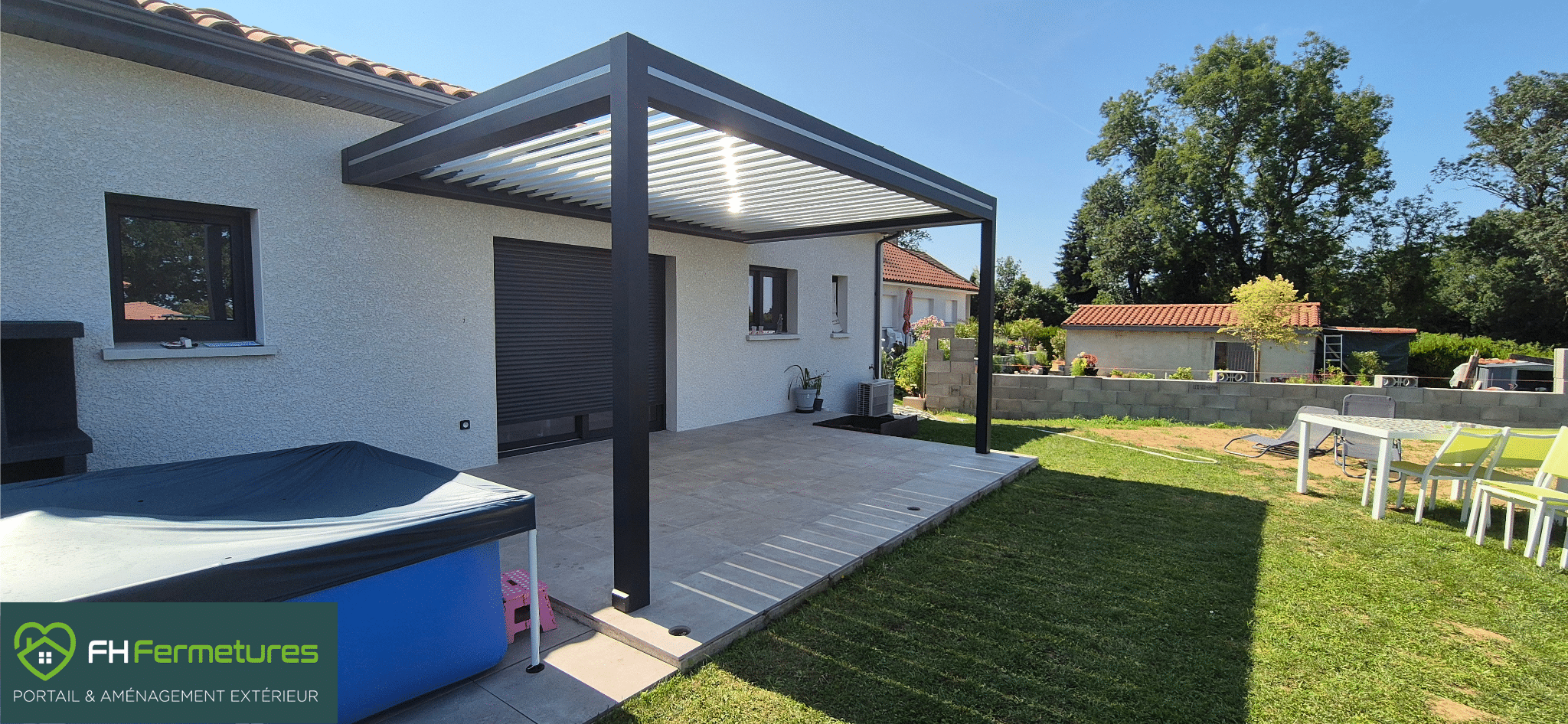 Pergola à Crèche Sur Saône