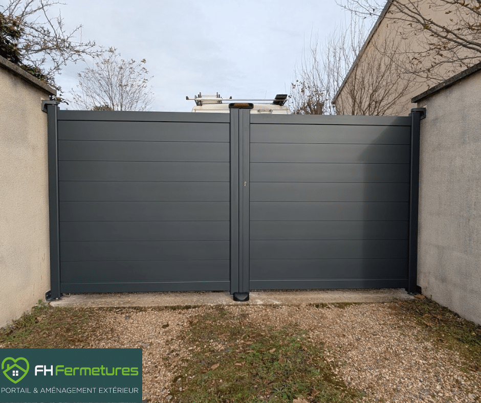 Installation portail manuel à Belmont d’Azergues