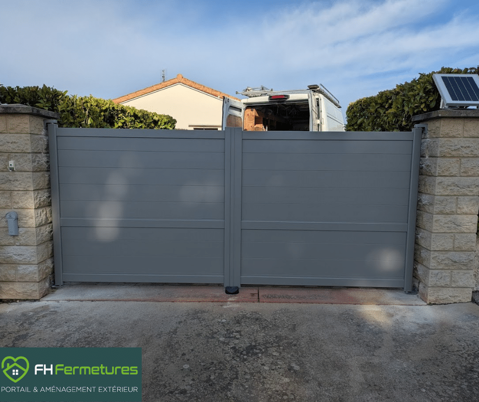 Installation portail Jassans Riottier
