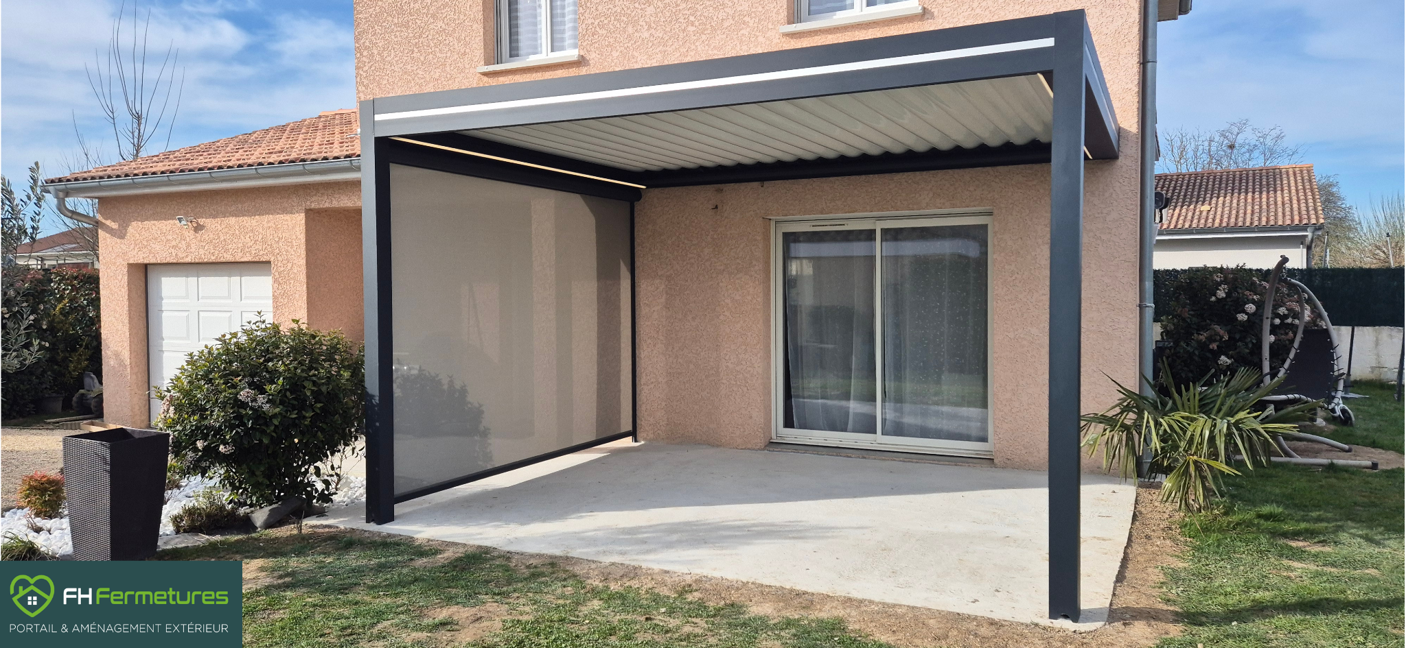 Pergola bioclimatique à Villeneuve