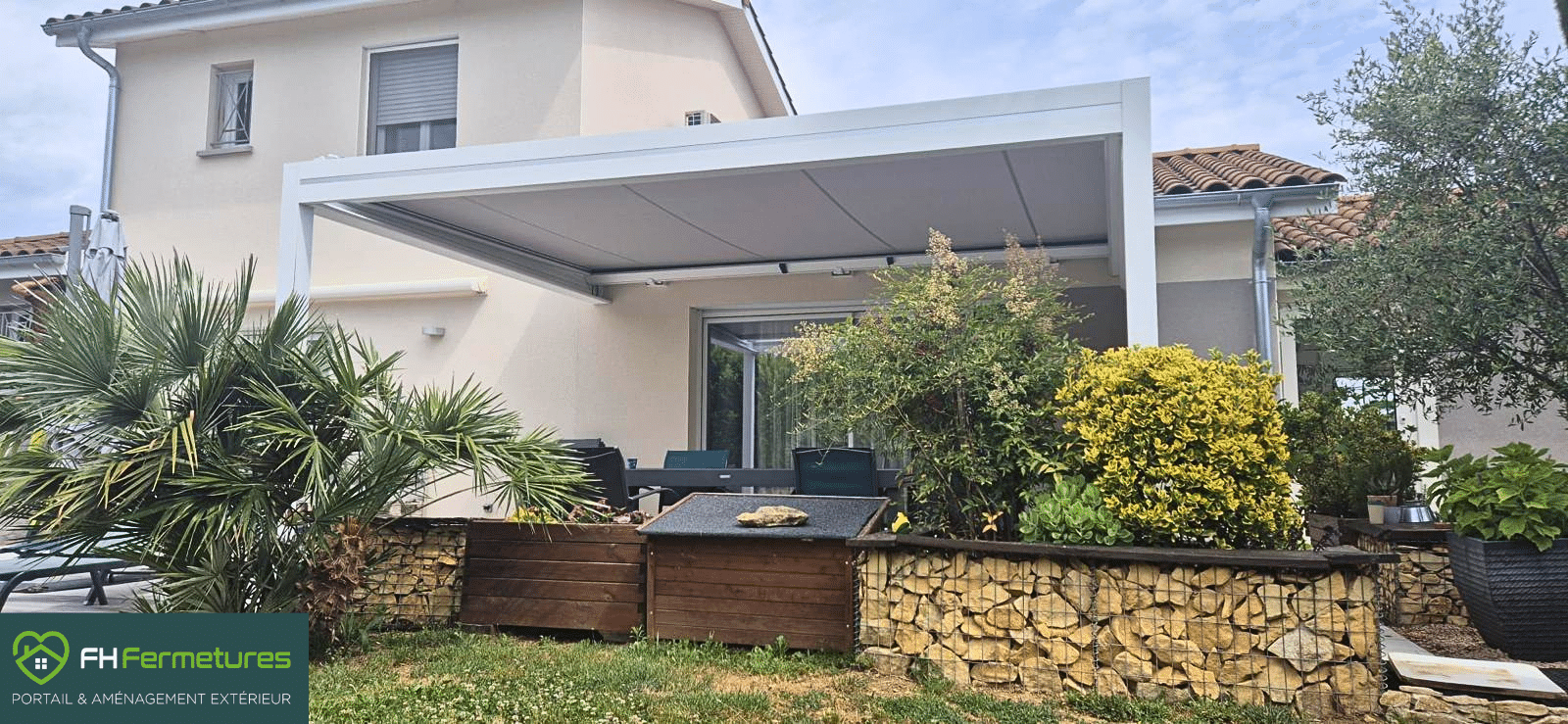 Pergola à toile à Pommiers