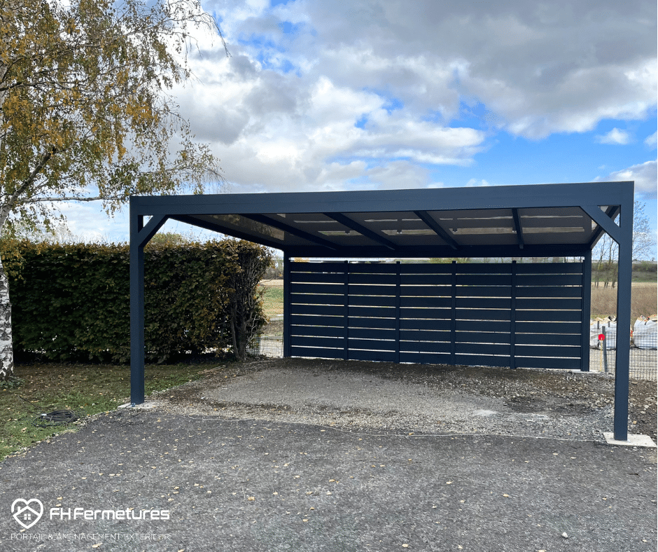 FH Fermetures | Carport avec clôture lames ajourées en aluminium à Ambérieux d'Azergues