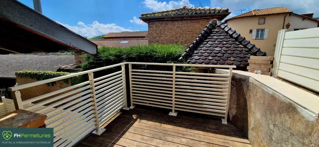 FH Fermetures | Garde-corps alu à Fuissé – Une sécurité moderne pour terrasse surélevée
